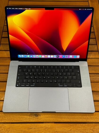 Apple MacBook Pro 16″ (2021) Chip M1 Pro, 16GB, 512GB SSD